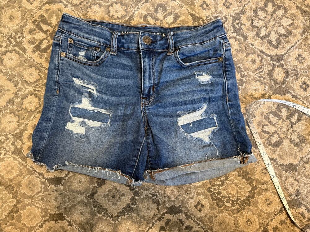 American Eagle Midi Denim Shorts Womens 8 Distressed Raw Hem Stretch Blue